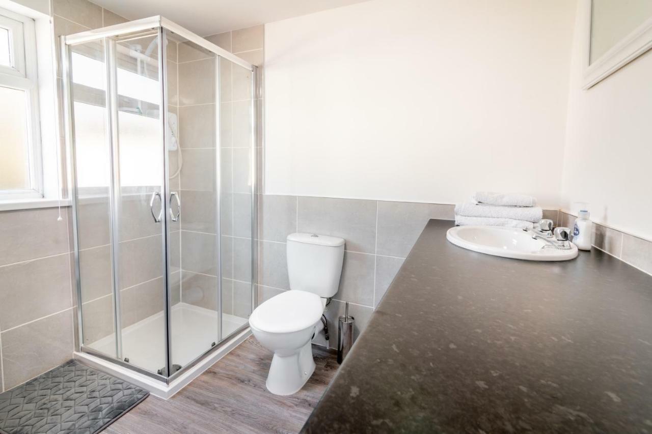 Platform Port Area Apartment 2 With Free Street Parking キングストン・アポン・ハル エクステリア 写真